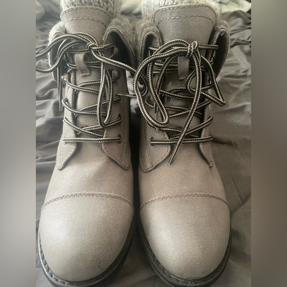 Cliff Womens Boots- Style Decker - Picture 3 of 5